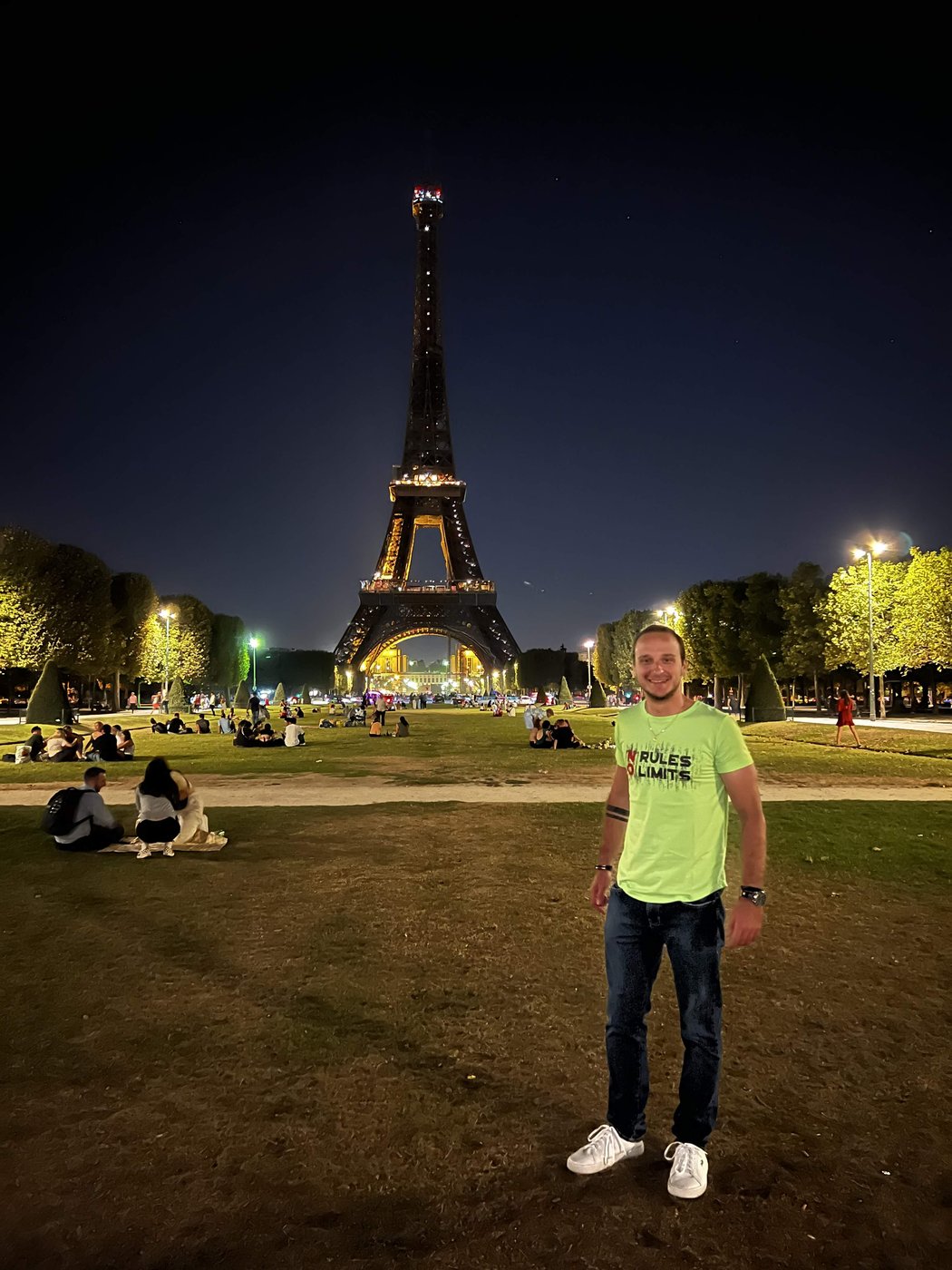 foto: Torre Eiffel à noite, Campo de Marte